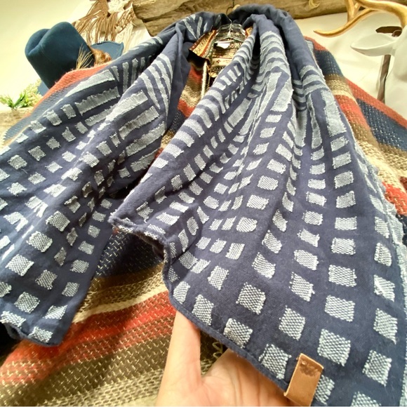 Cozy Roots boho scarf/wrap w maple leaf 🍁 and rustic /cottage core vibe - Picture 9 of 14